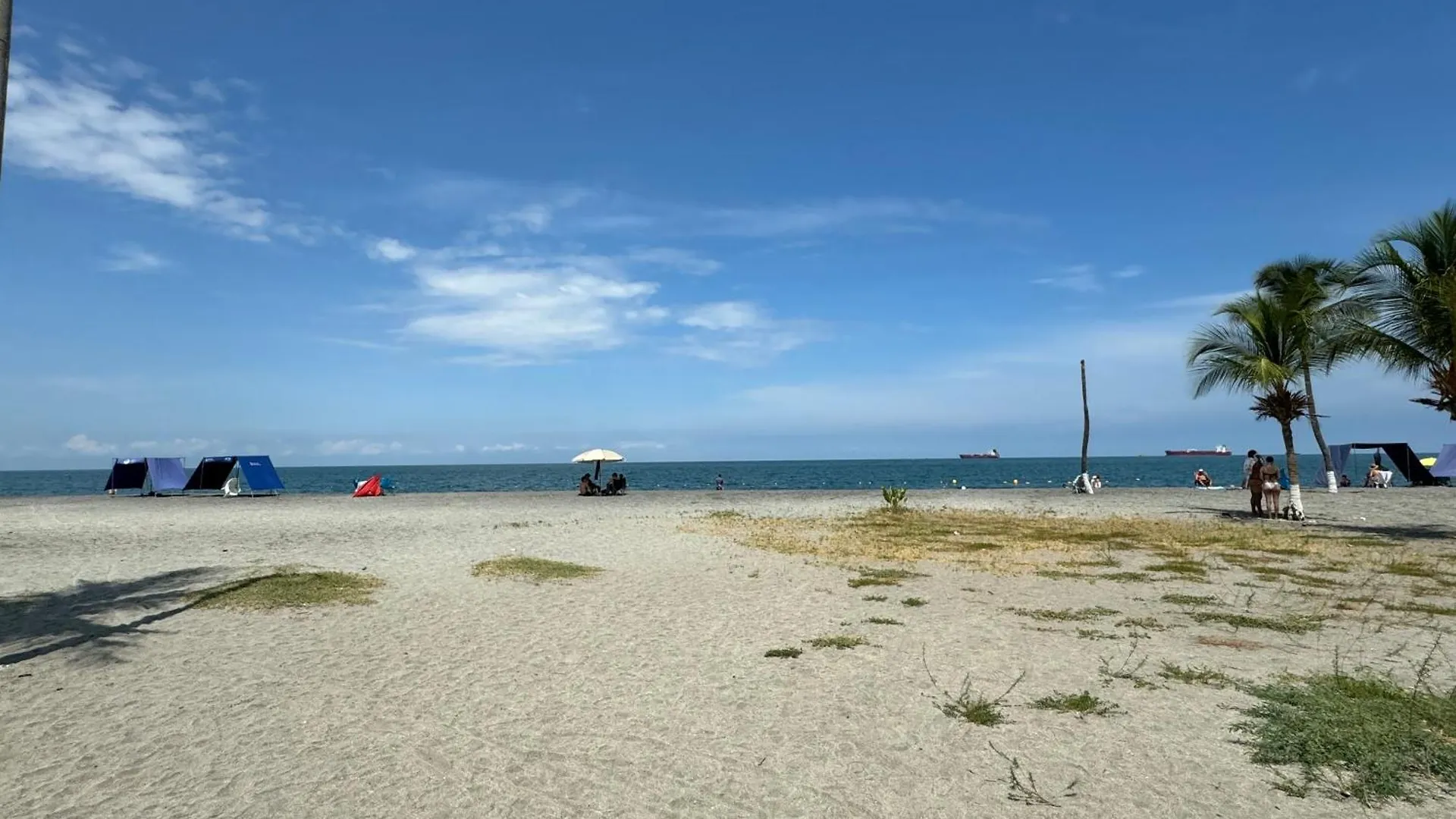 Suite Con Jacuzzi, Vista Al Mar Y Piscinas Piso 13 El Manantial 0*,